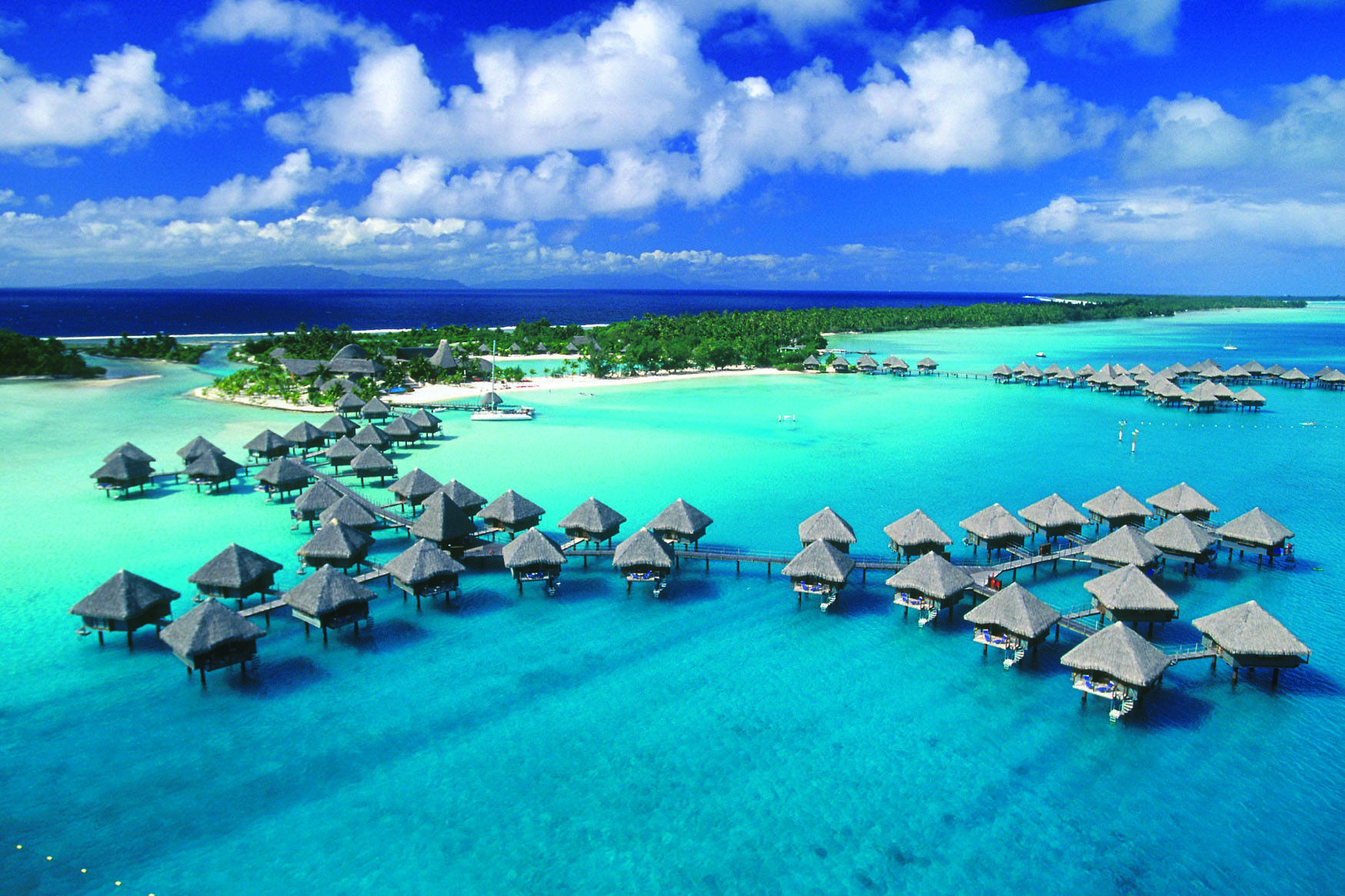 Le-Meridien-Bora-Bora---Aerial